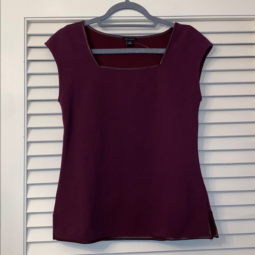 Ann Taylor Top Burgundy Cap Sleeve Top XS